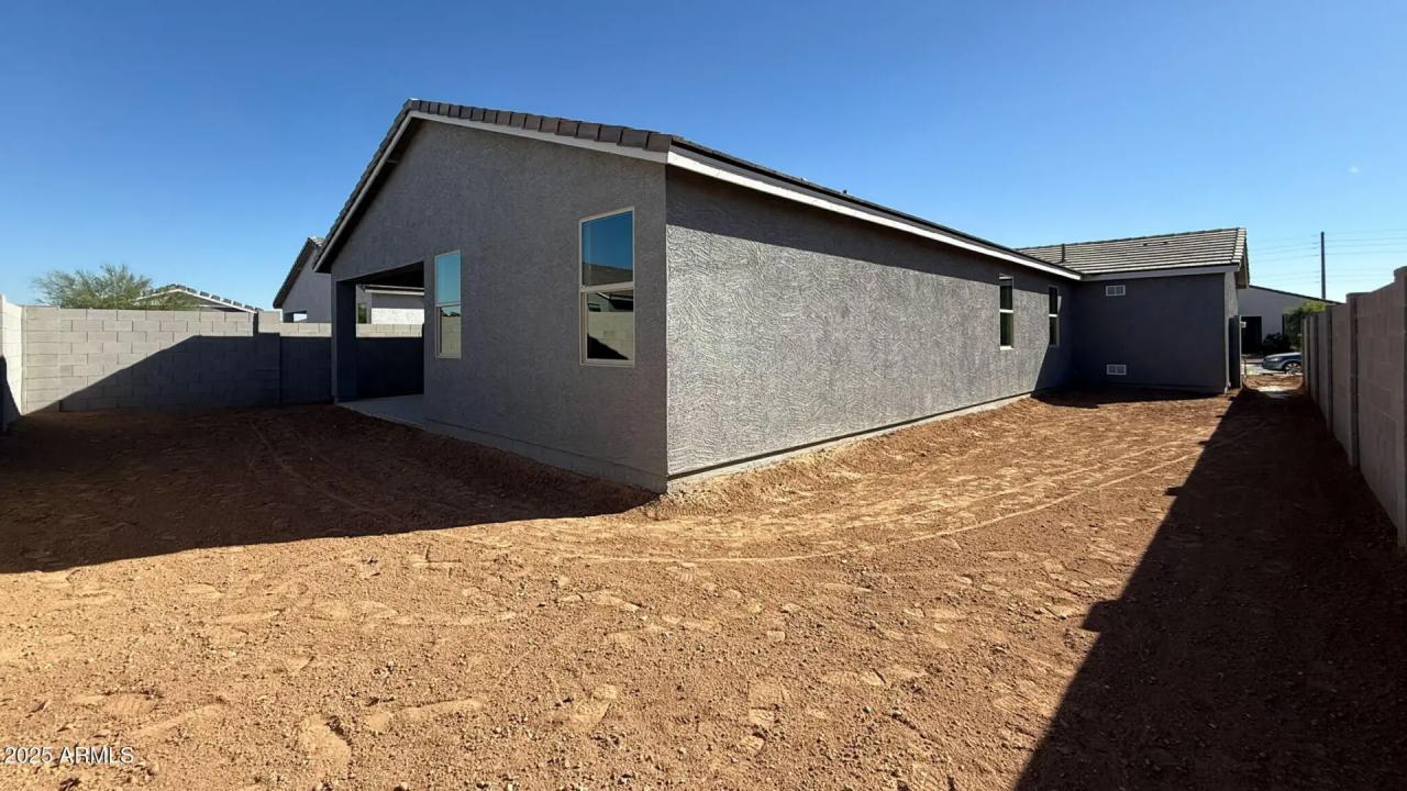 Real Estate Picture 22