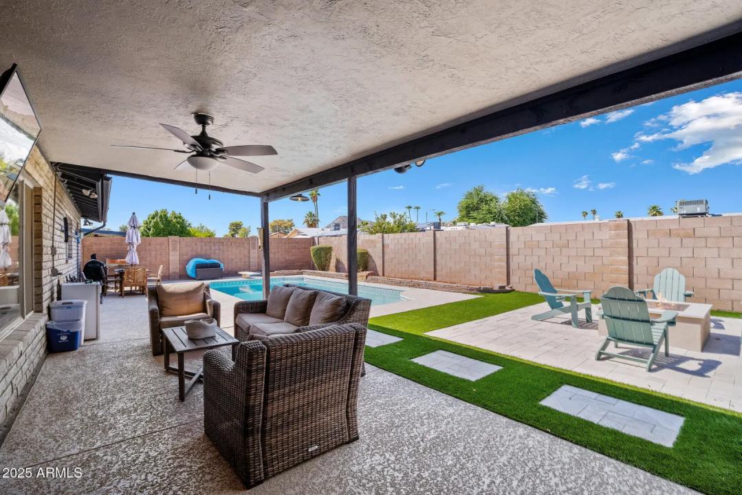 Real Estate Picture 40
