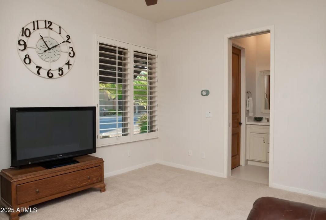 Real Estate Picture 35