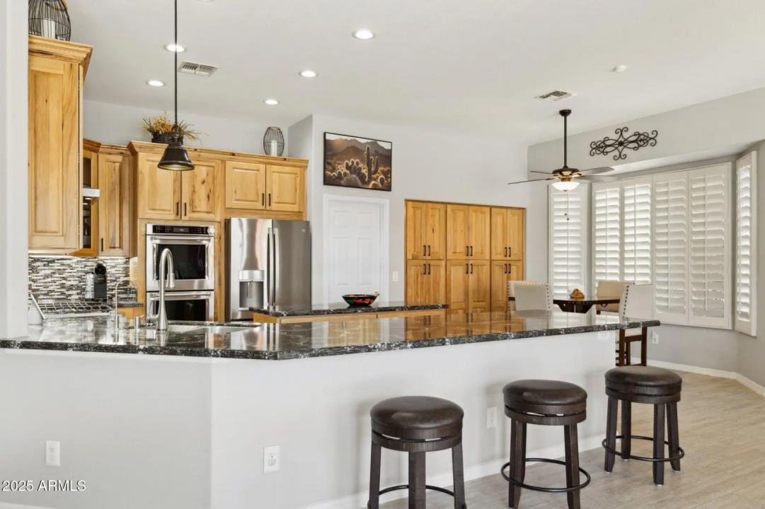 Real Estate Picture 8