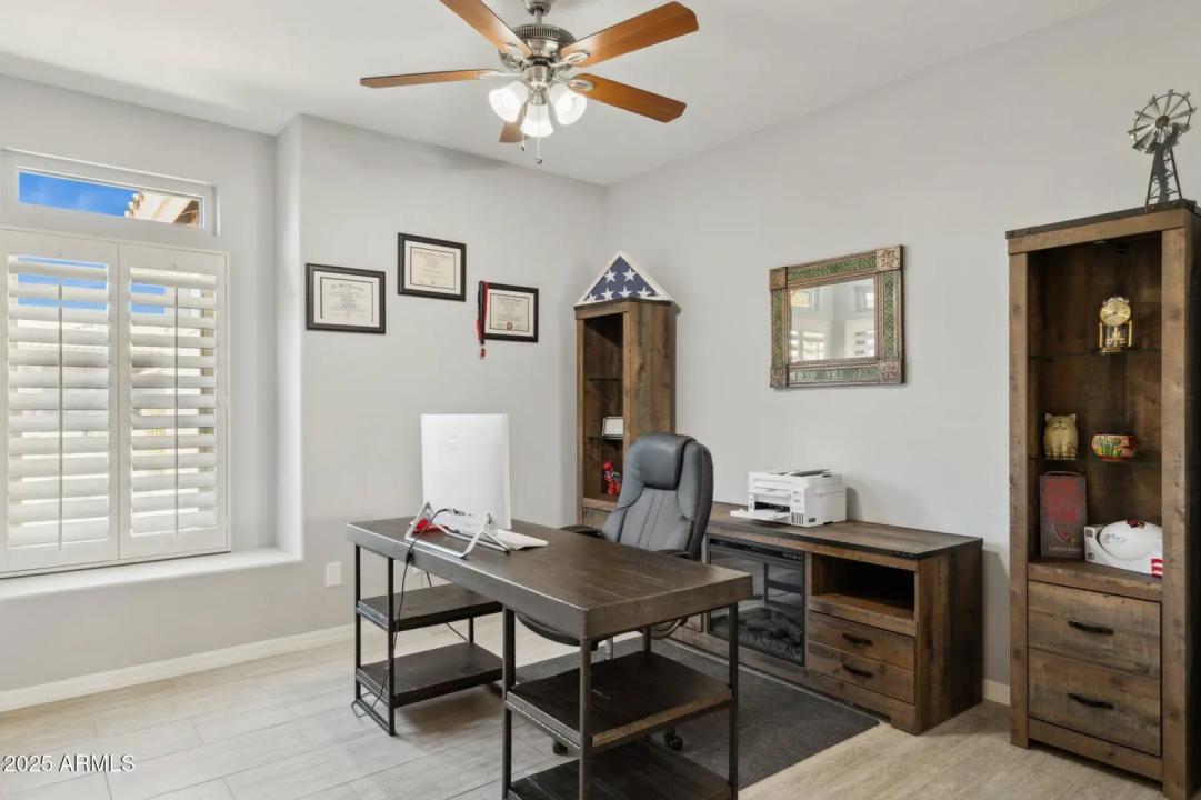 Real Estate Picture 13