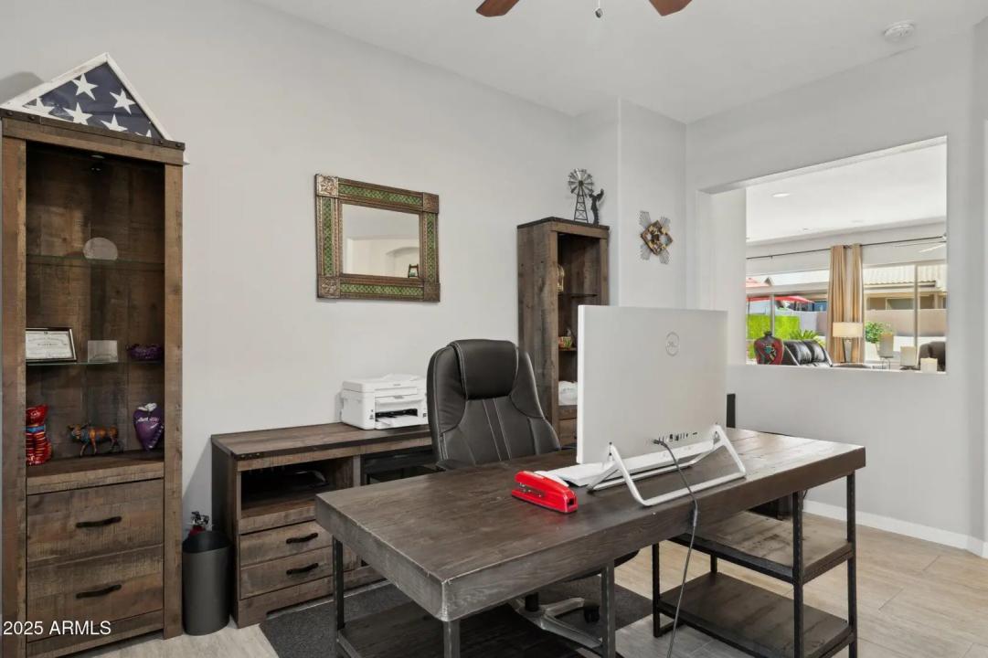 Real Estate Picture 14