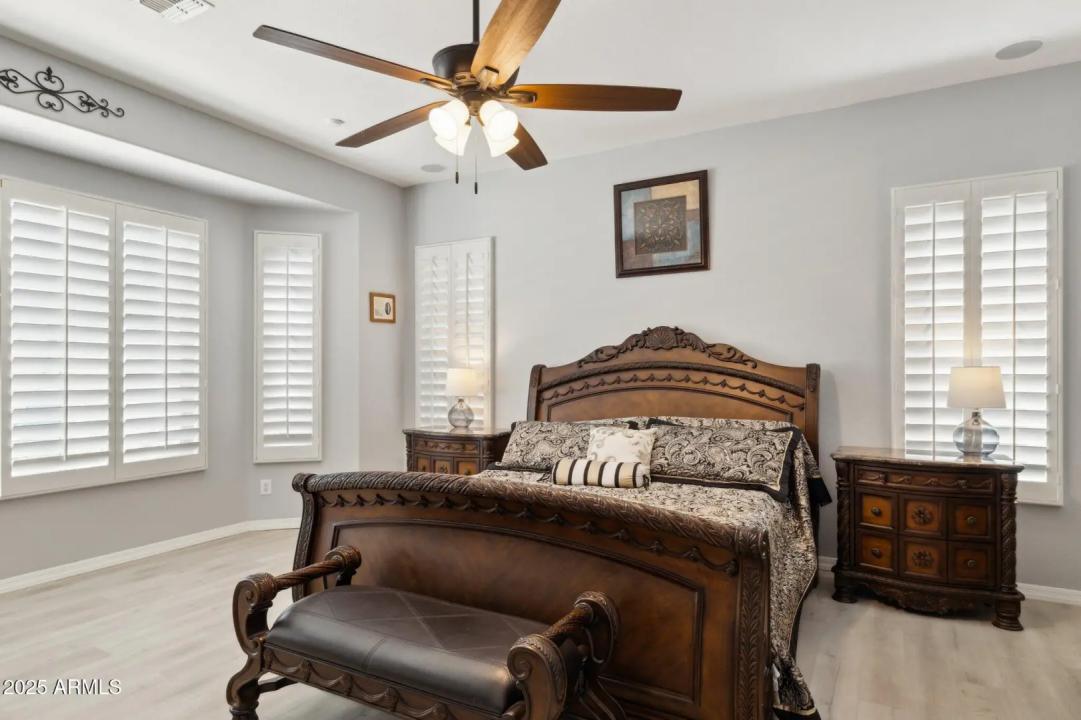 Real Estate Picture 17