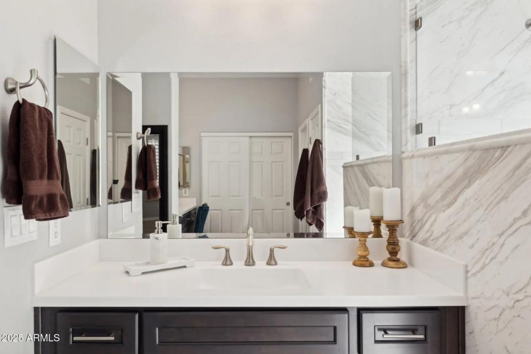 Real Estate Picture 19