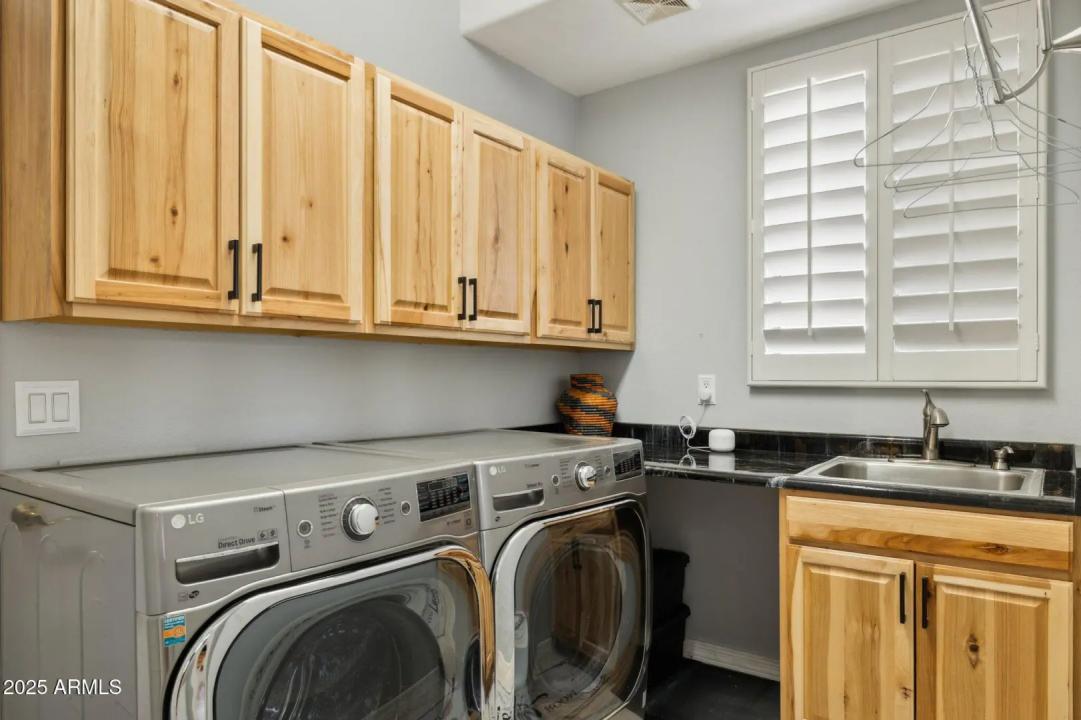 Real Estate Picture 22