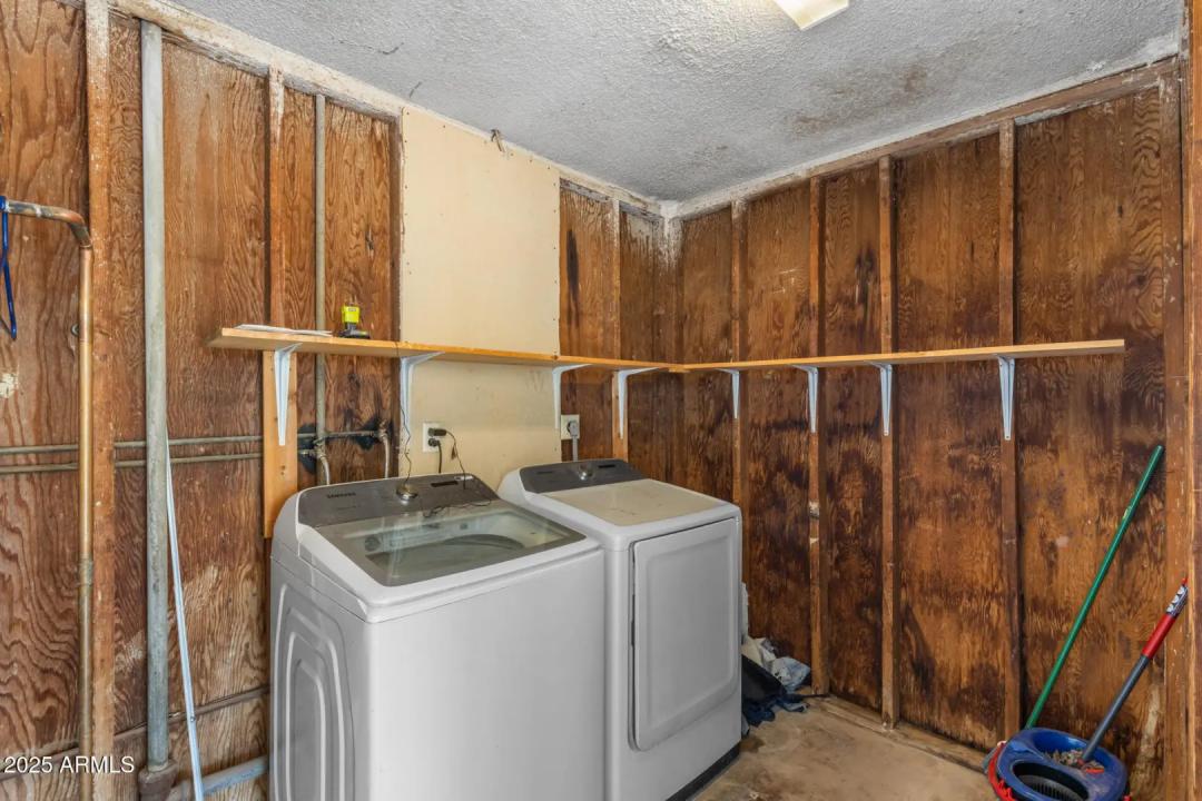 Real Estate Picture 22