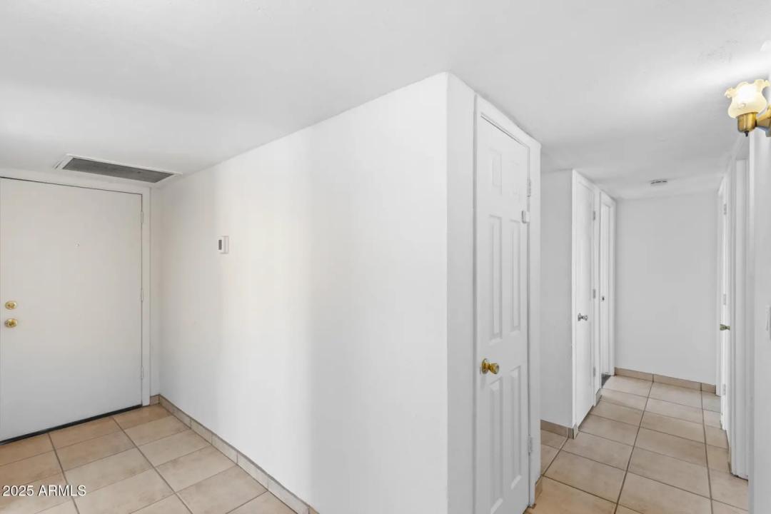 Real Estate Picture 6