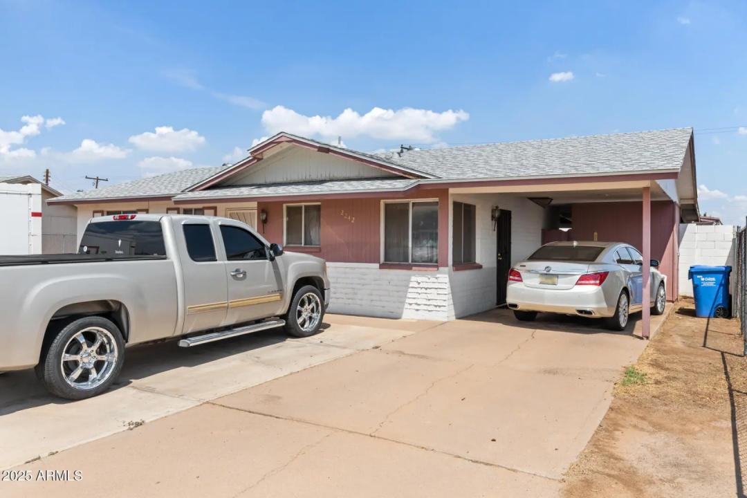Real Estate Picture 1