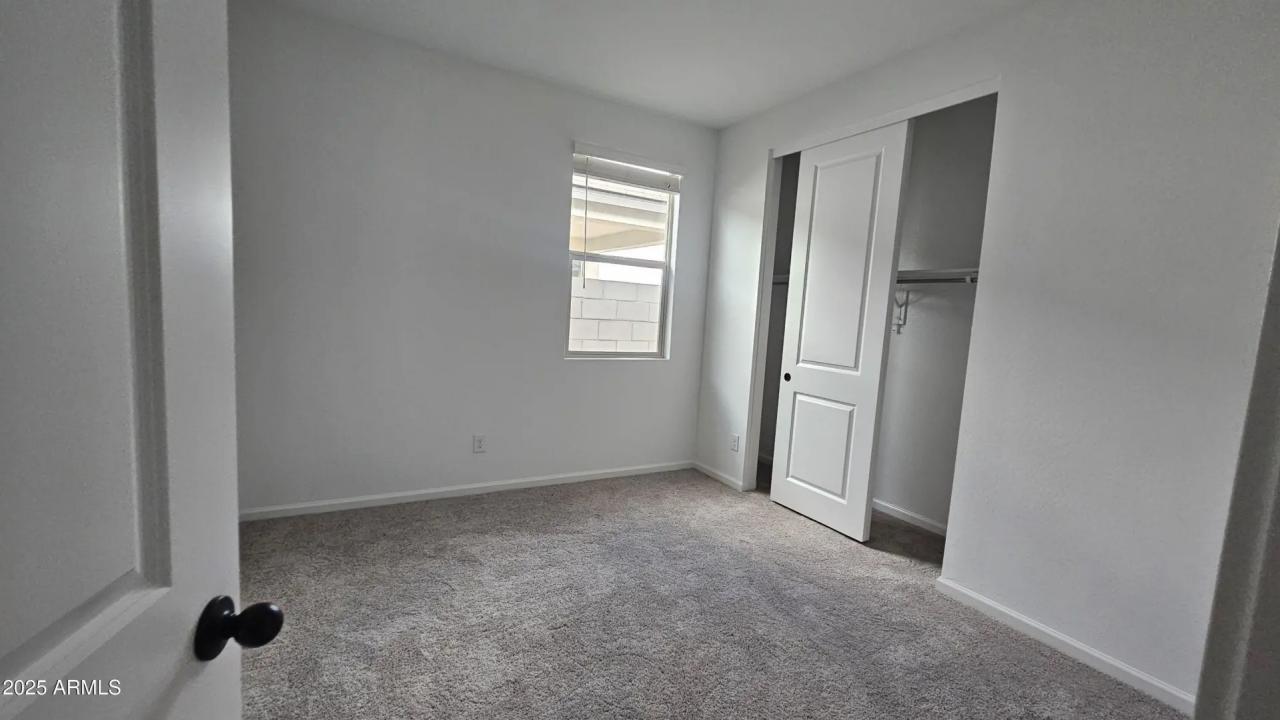 Real Estate Picture 9