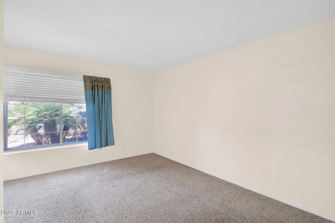 Real Estate Picture 19