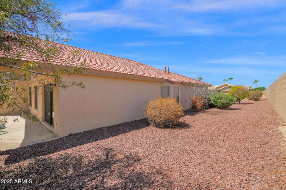 Real Estate Picture 32