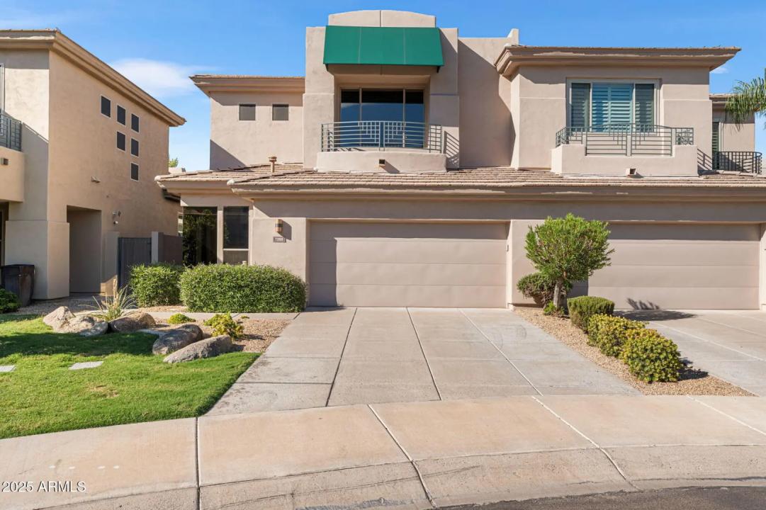 Real Estate Picture 8