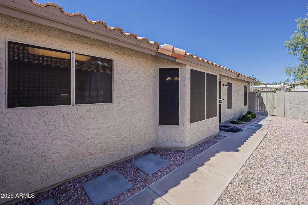 Real Estate Picture 6