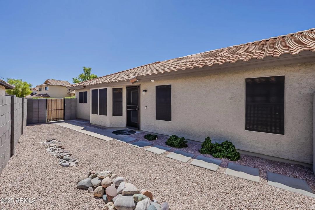 Real Estate Picture 7