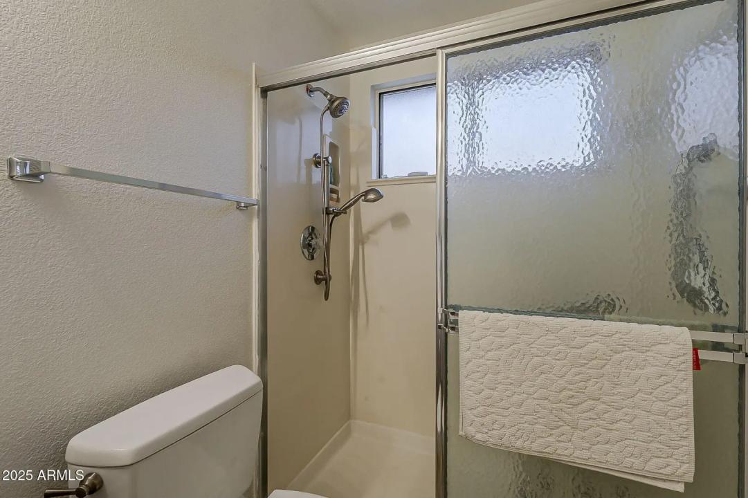 Real Estate Picture 32