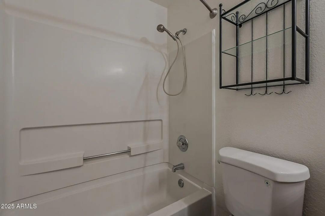 Real Estate Picture 37