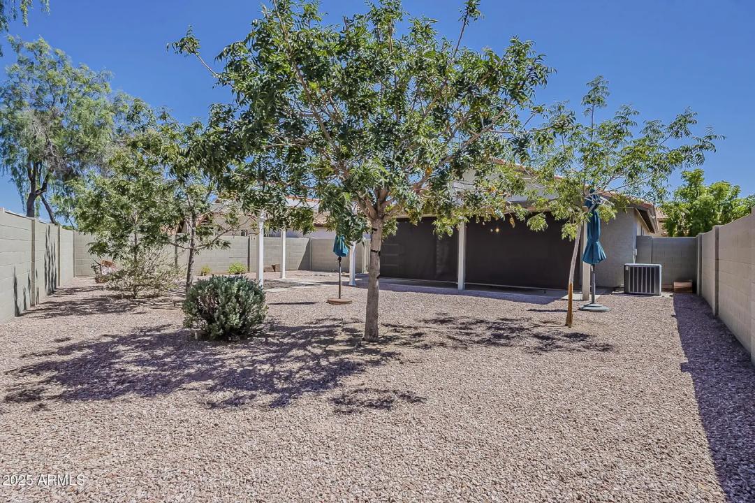 Real Estate Picture 43