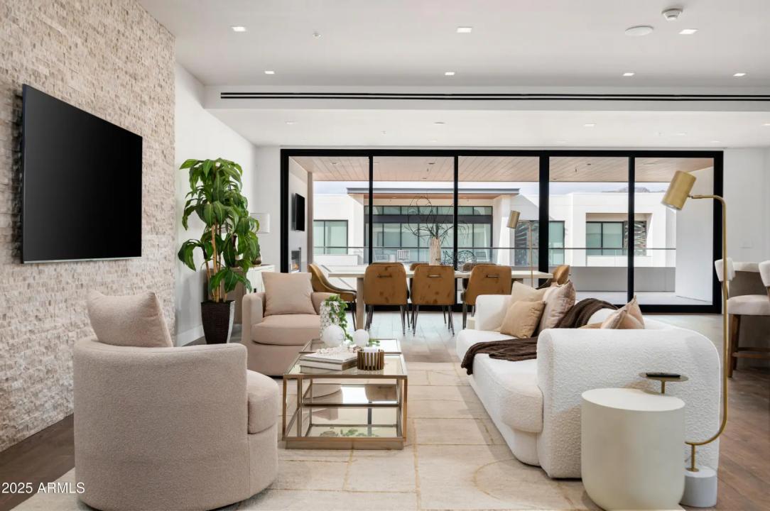 Real Estate Picture 6