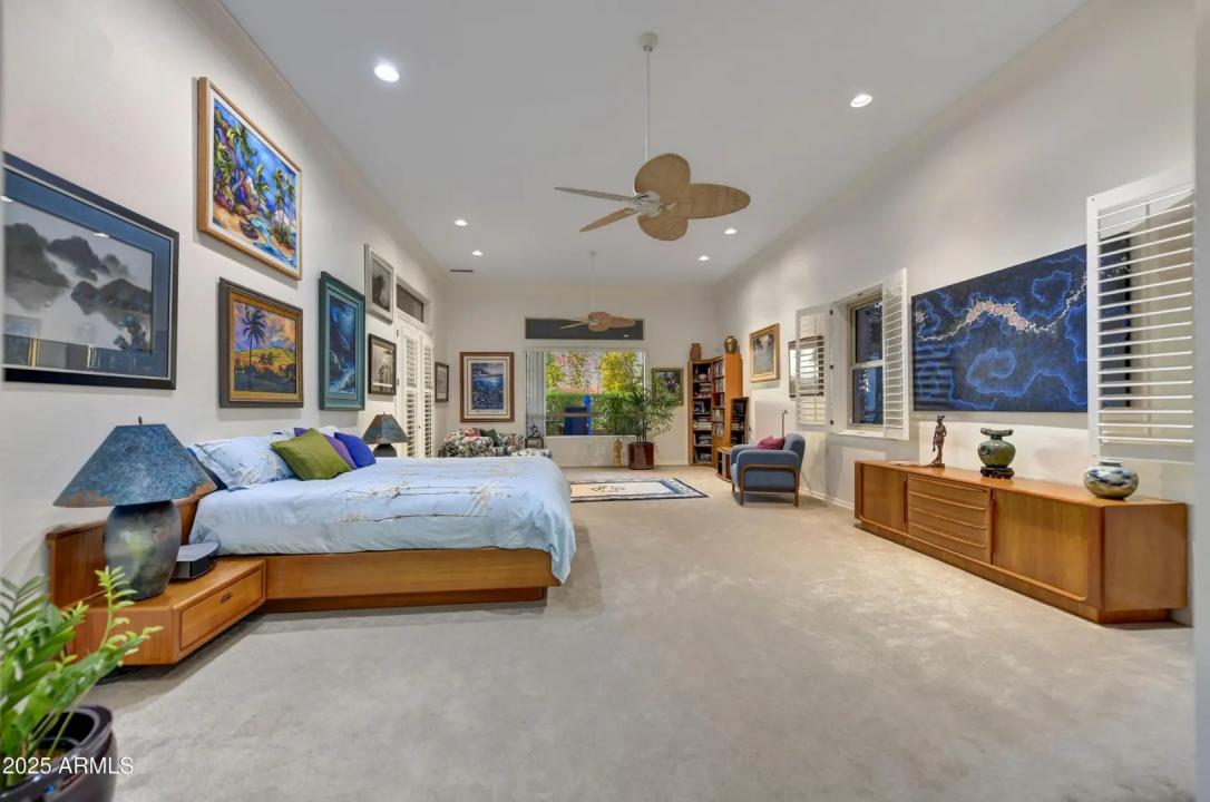 Real Estate Picture 16