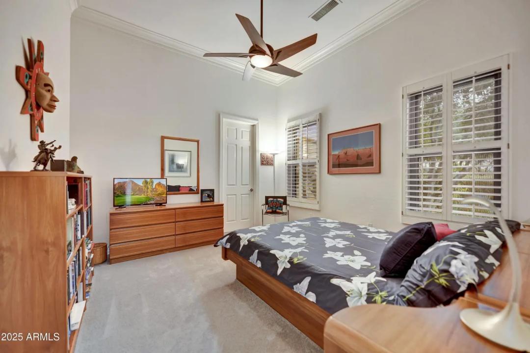 Real Estate Picture 19