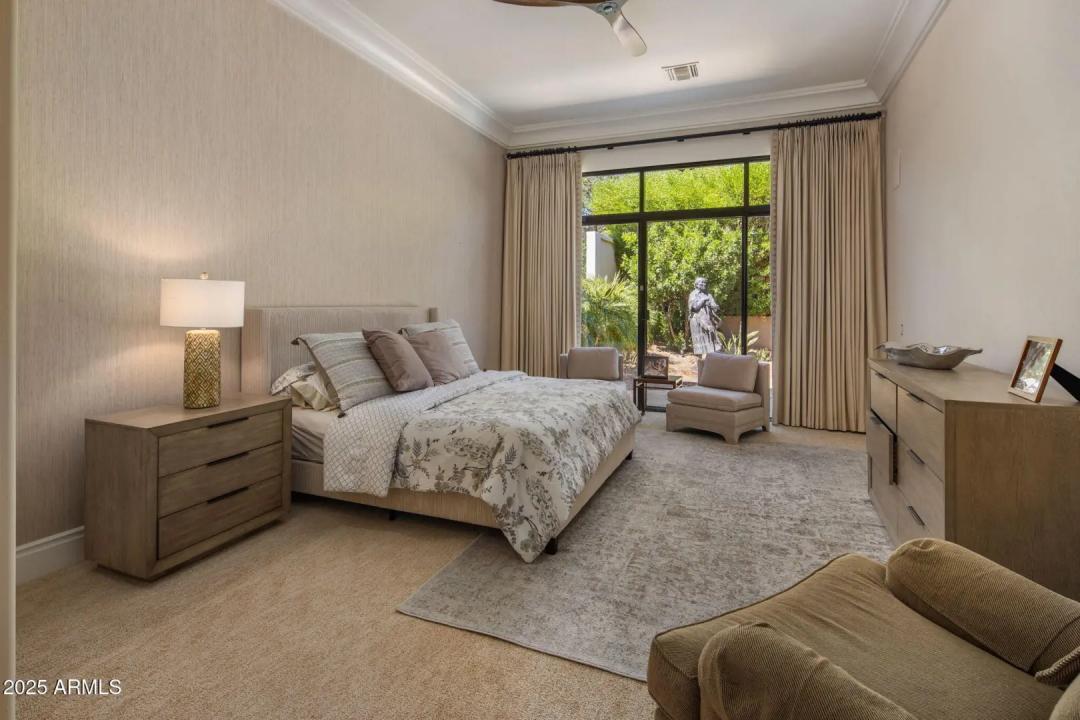Real Estate Picture 15