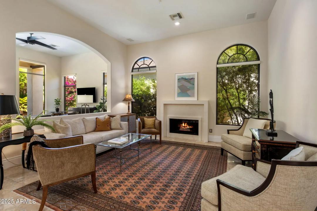 Real Estate Picture 12