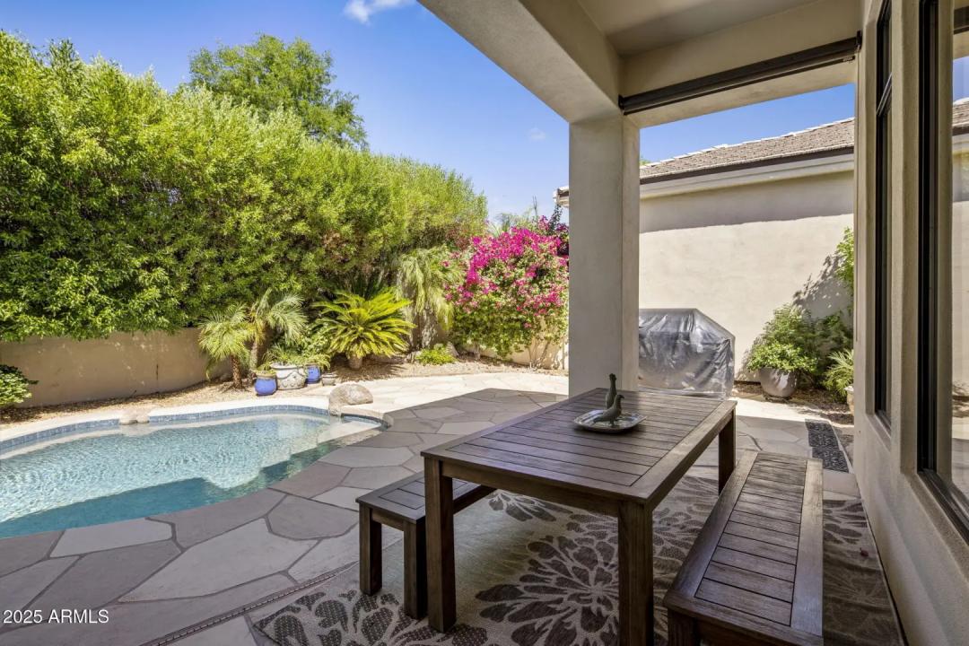Real Estate Picture 25