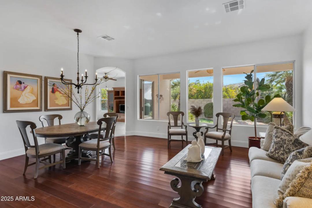 Real Estate Picture 10