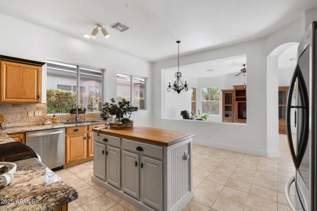 Real Estate Picture 17