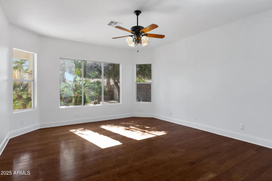 Real Estate Picture 27
