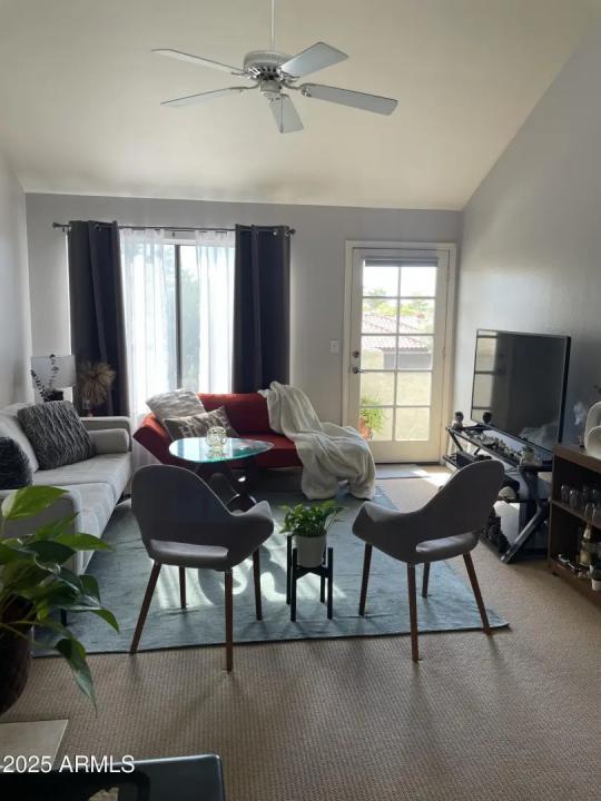 Real Estate Picture 8