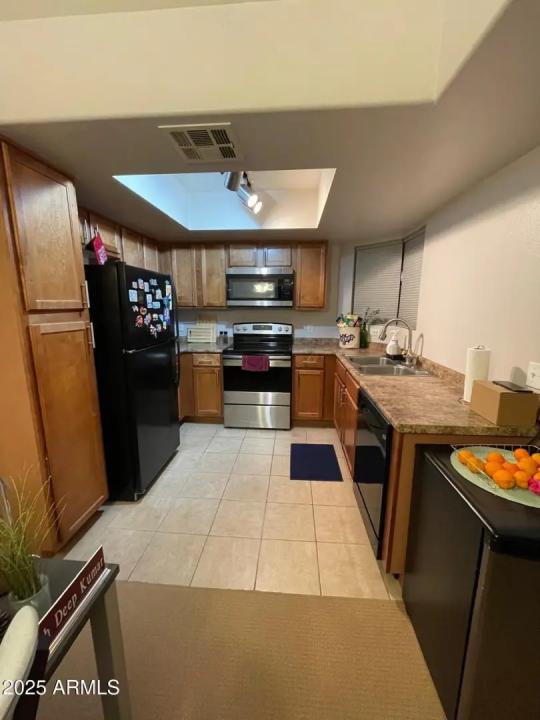 Real Estate Picture 10