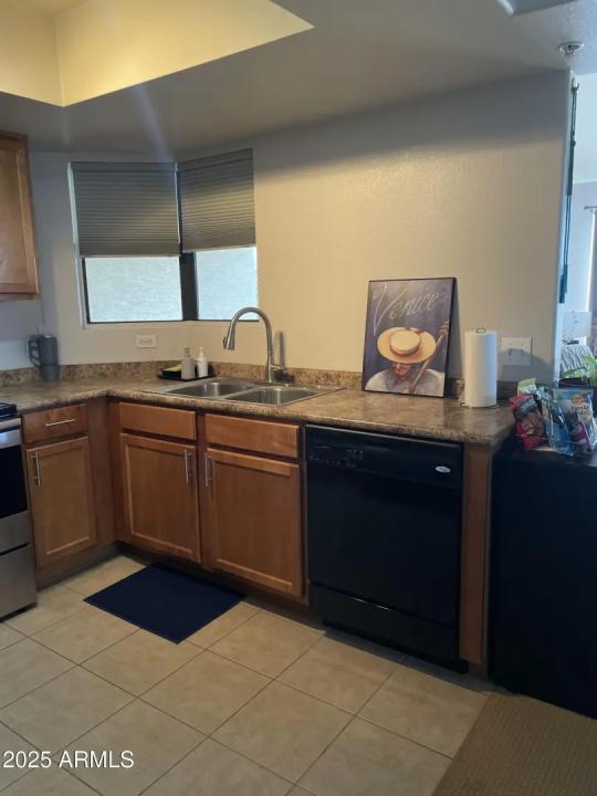 Real Estate Picture 11