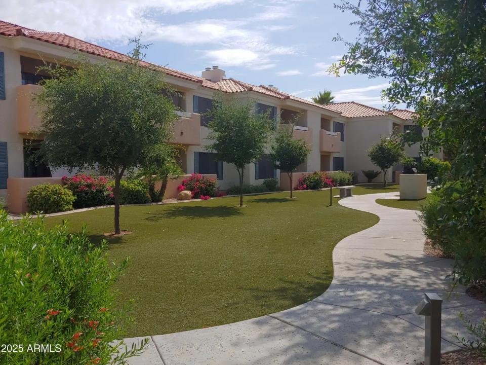 Real Estate Picture 20