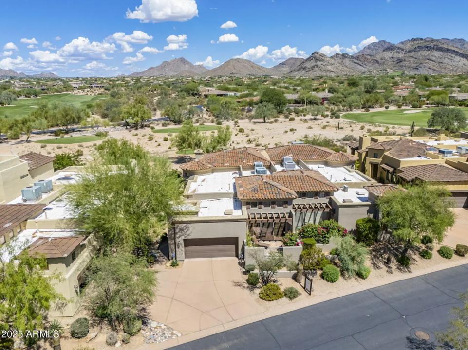 Real Estate Picture 39