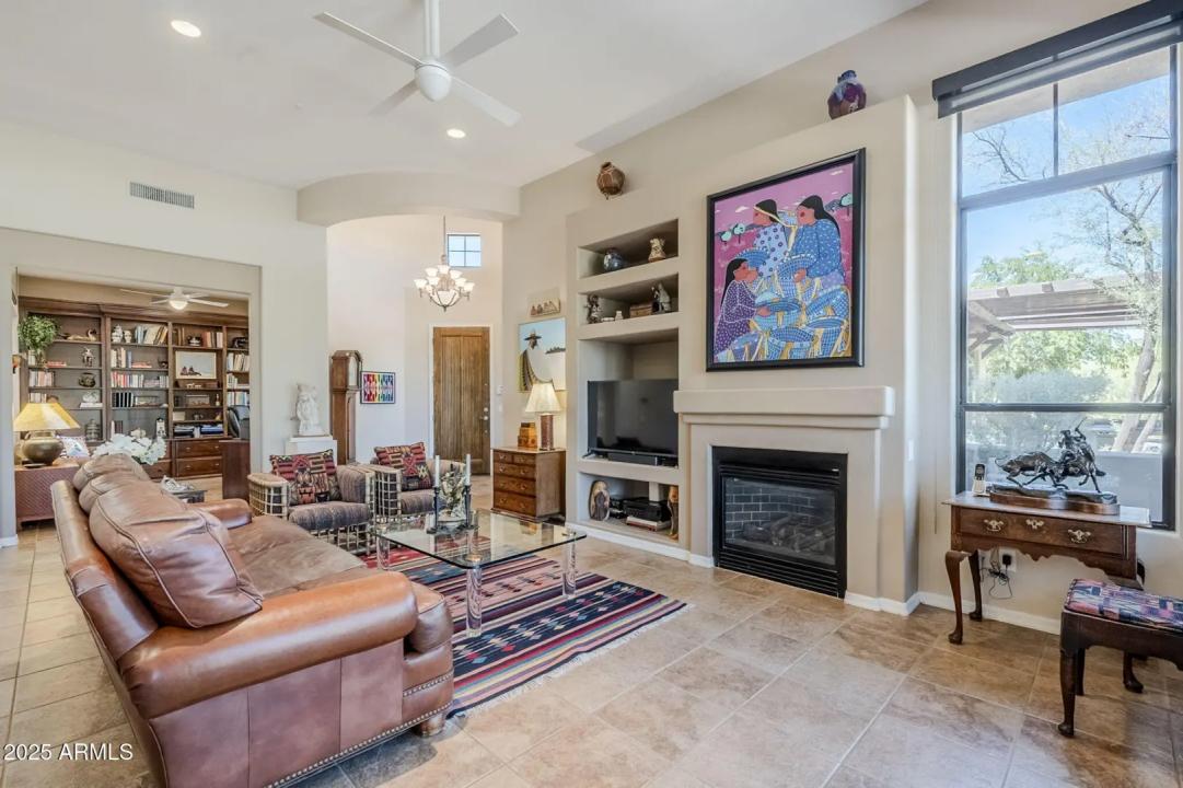 Real Estate Picture 6