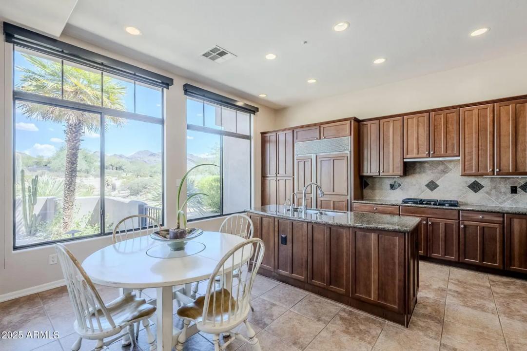 Real Estate Picture 13