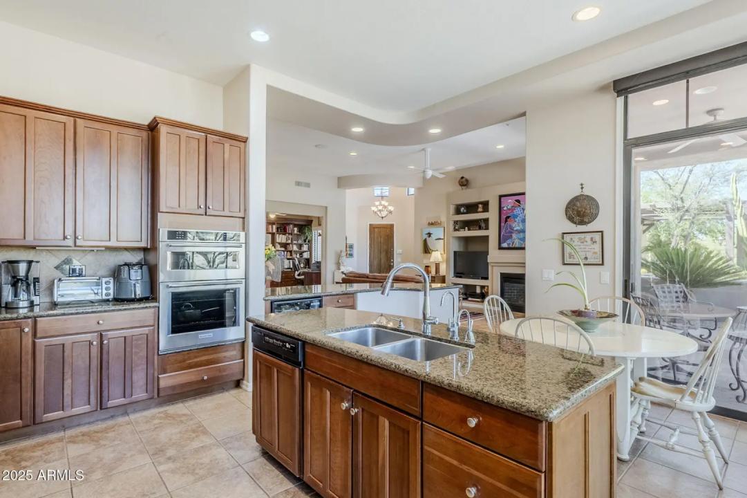 Real Estate Picture 15