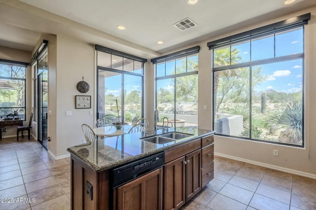 Real Estate Picture 16