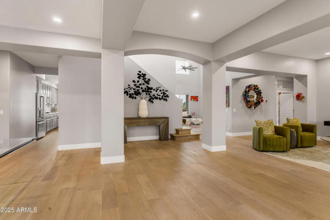 Real Estate Picture 28
