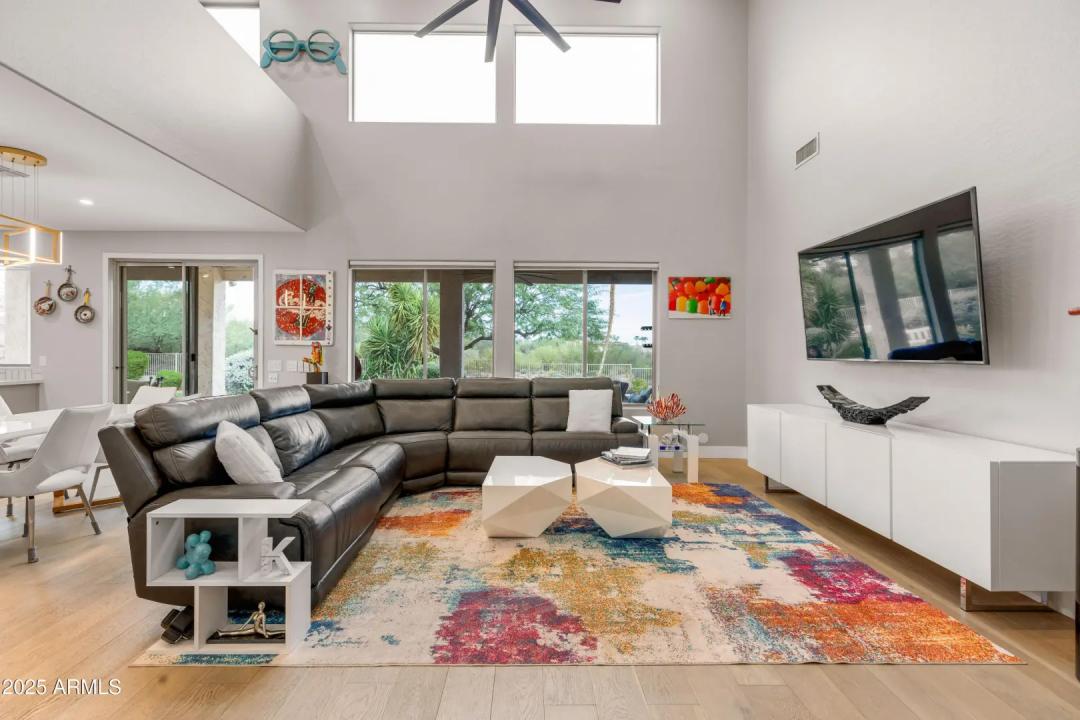 Real Estate Picture 30