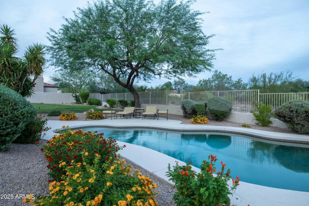 Real Estate Picture 40