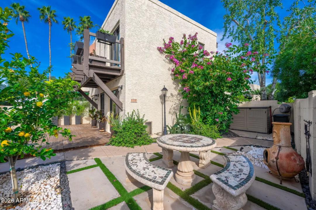 Real Estate Picture 28