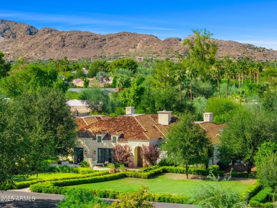 Real Estate Picture 1