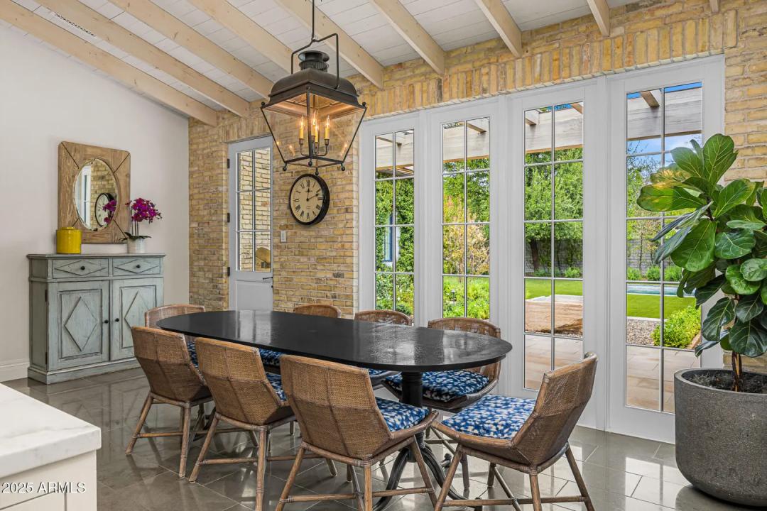 Real Estate Picture 14