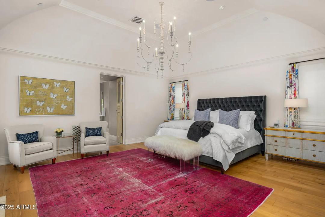 Real Estate Picture 21