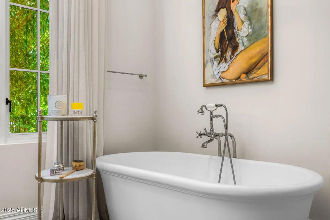 Real Estate Picture 24