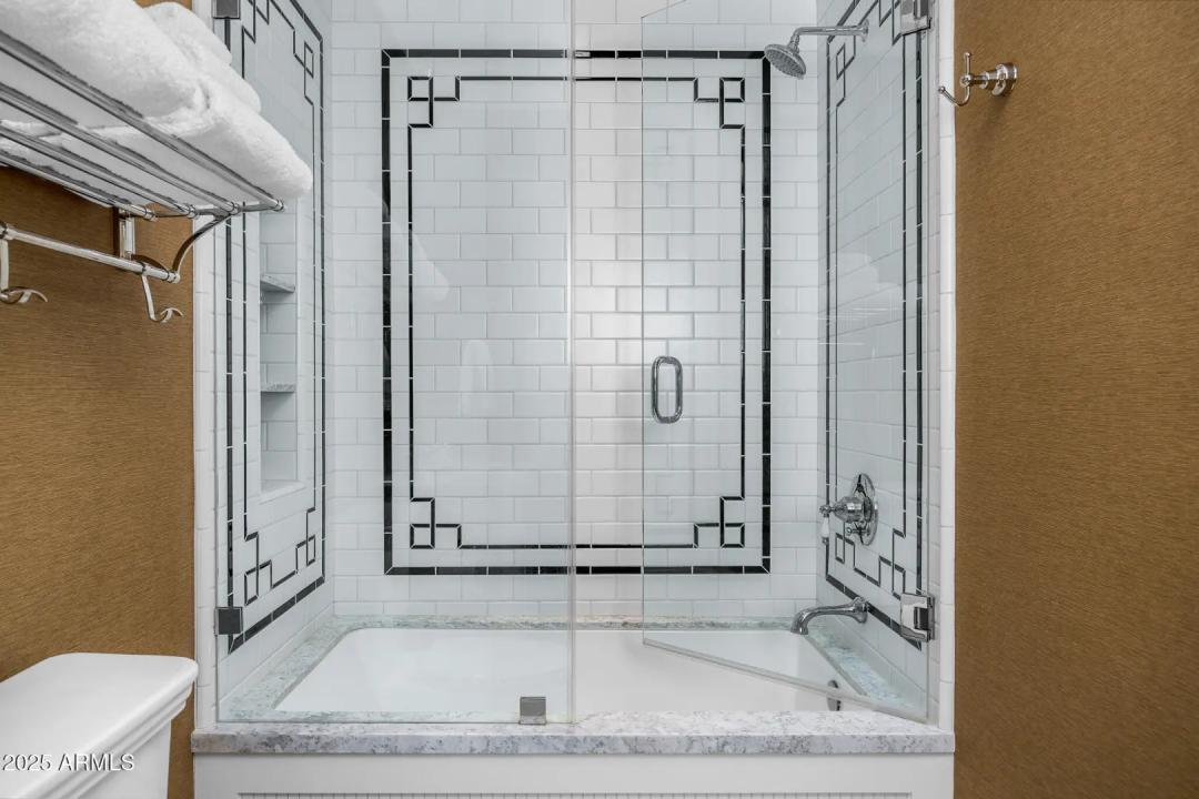 Real Estate Picture 36