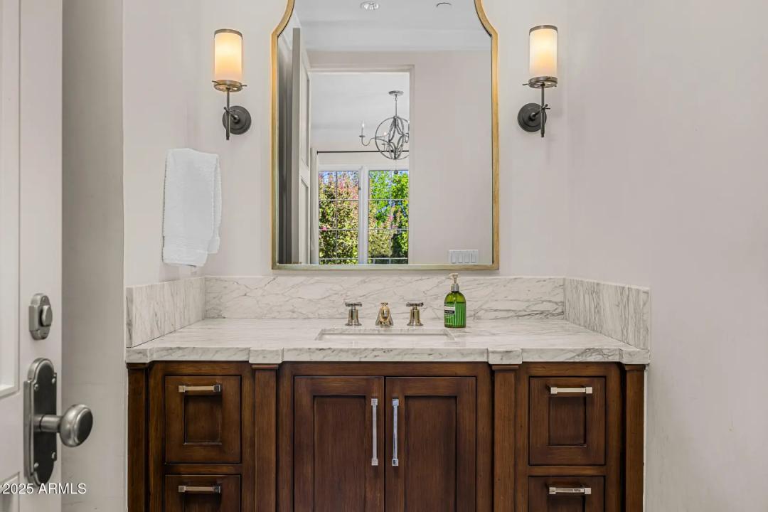 Real Estate Picture 40