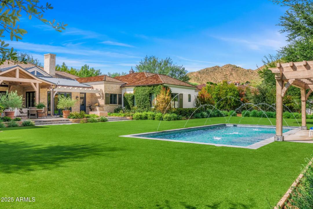 Real Estate Picture 43